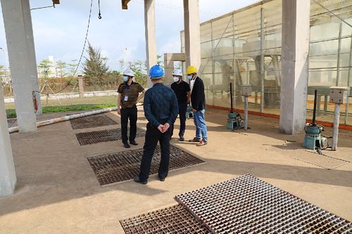 高新區(qū)安監(jiān)局局長(zhǎng)梁一聰帶隊(duì)深入實(shí)業(yè)公司開(kāi)展安全生產(chǎn)檢查